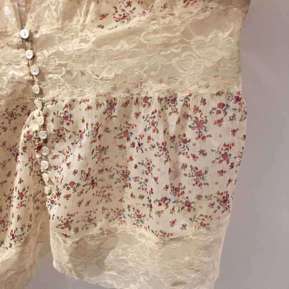 NEW Passport plus size lace floral hobo sheer flower shirt 2X - Picture 2 of 6